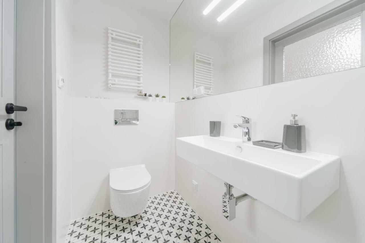 M5 Main Square Stylish One Bedroom Krasków Exterior foto